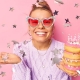 Ochelari Decorativi, Model Birthday Queen, cu Diamante, pentru Aniversari, din PC, 15.3 x 5.7 x 14.5 cm, Roz