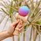 Jucarie Interactiva Kendama, din Lemn, 18 cm, Joc de Indemanare pentru Copii si Adulti, Model Gradient 1, Roz/Mov/Albastru