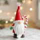 Ornament de Craciun din Rasina pentru Decor, Model Spiridus, Decoratiune de Birou pentru Craciun, 14.5 x 7 x 5 cm, Rosu Alb