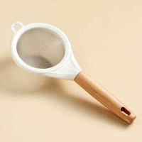 Strecuratoare, Mini Sita din Inox Silicon si Lemn, Sita pentru Bucatarie pentru Faina, Ceai si Alte Alimente, 25 x 10 cm Alb