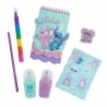 Penar Pufos și Echipat, Disney Stitch, Roz – Penar Plușat cu Carnetel, Creion, Markere și Gumă, Design 3D Stitch, Dimensiune 21 