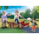 Playmobil- Grandparents With Child, 14 Piese